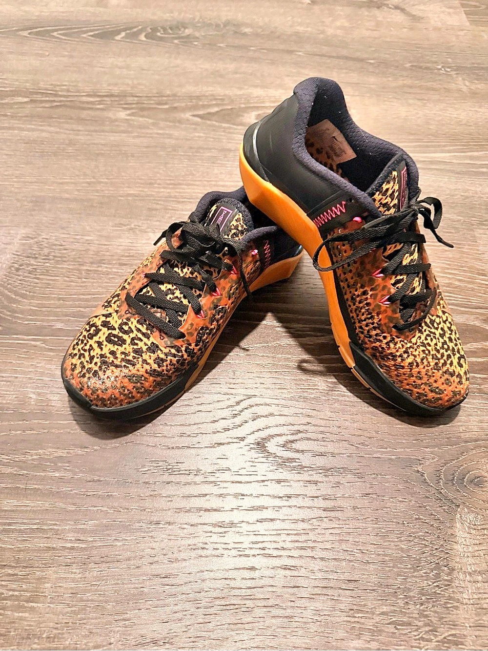 Nike Wmns Metcon 6 'Cheetah Print' training shoes - size 8